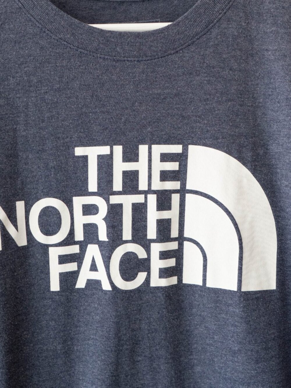 The North Face Women's Navy Logo Crew T-Shirt - Picture 3 of 13